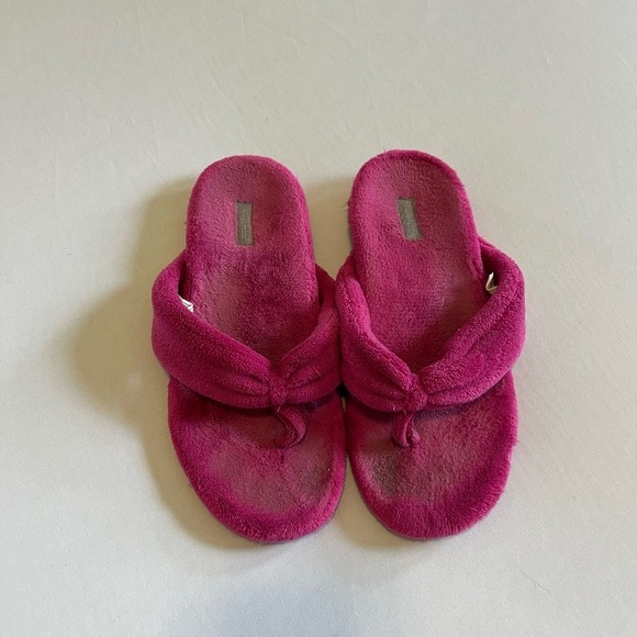 Vionic Lydia Pink fuzzy flip flop sandals 7.5 - Picture 1 of 8